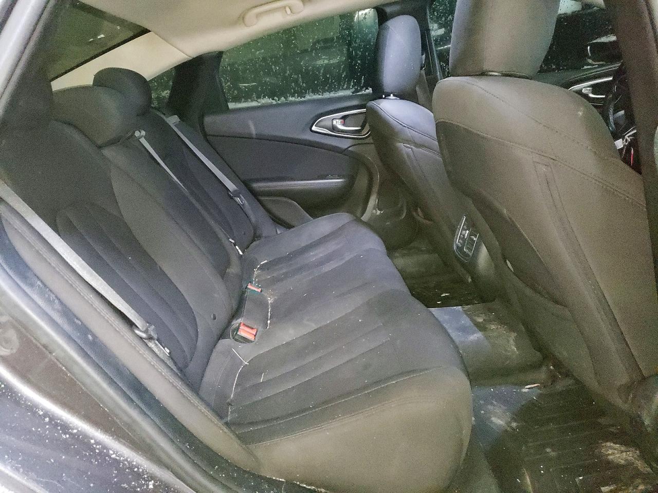 2015 CHRYSLER 200 LIMITED photo 10