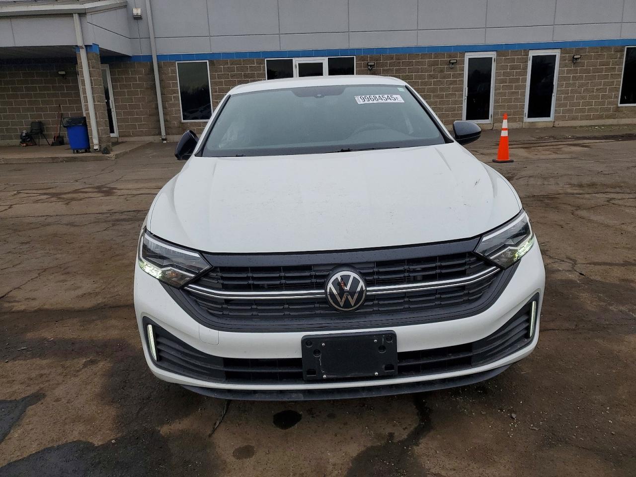 2023 VOLKSWAGEN JETTA SPORT photo 5