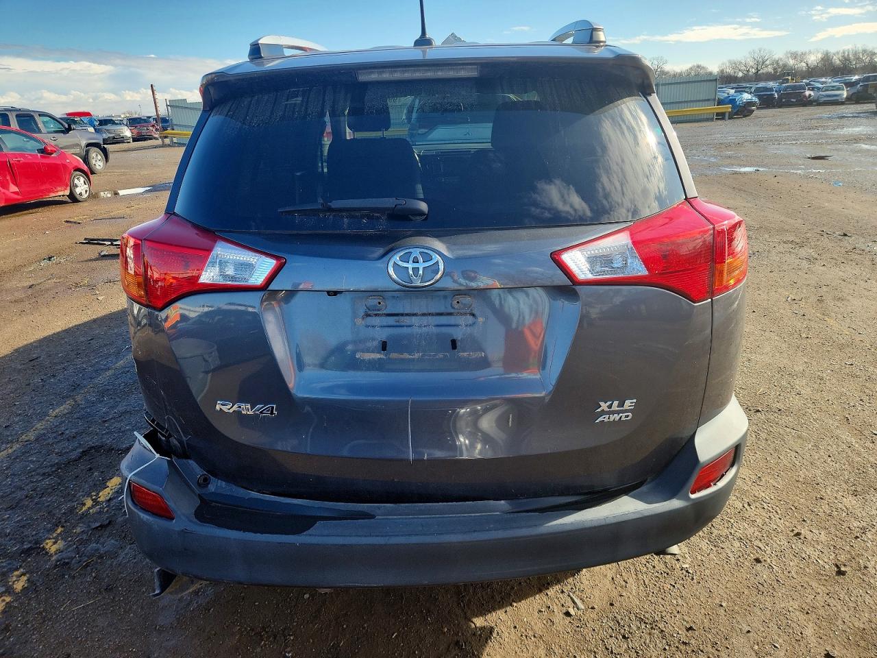 2015 TOYOTA RAV4 XLE photo 6