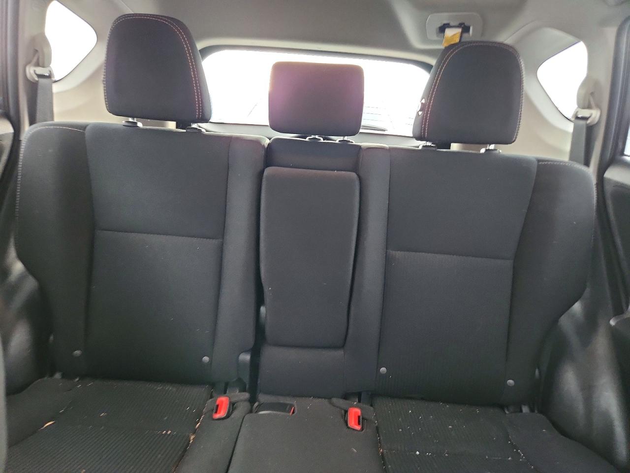2015 TOYOTA RAV4 XLE photo 10