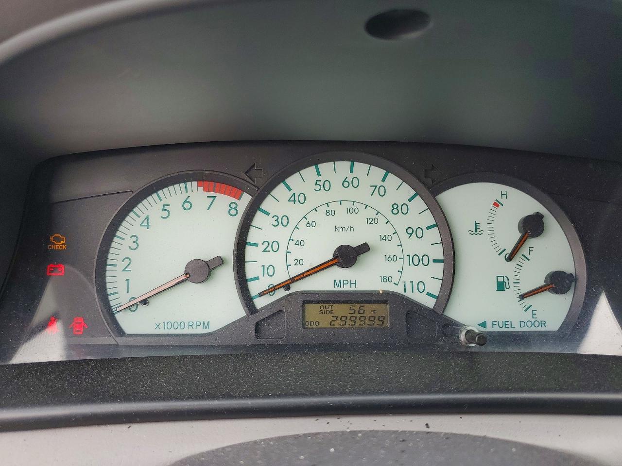 2004 TOYOTA COROLLA CE photo 9