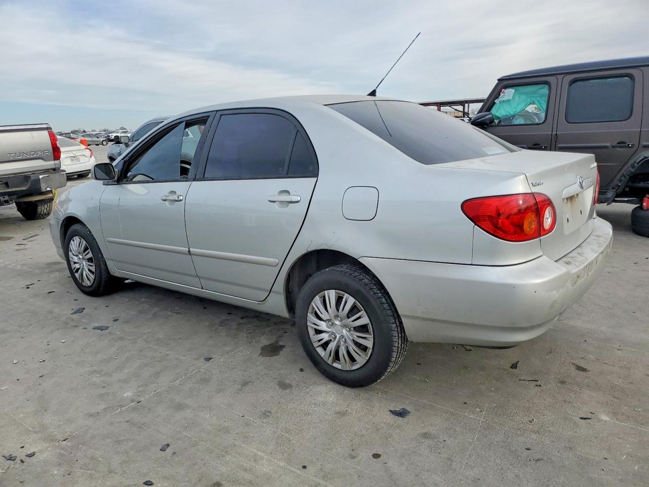 2004 TOYOTA COROLLA CE photo 2