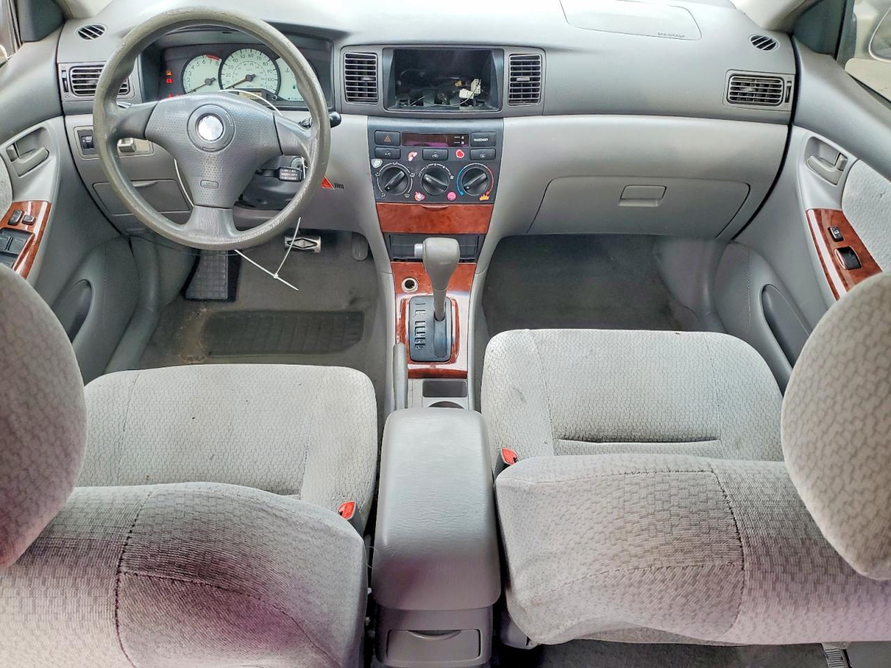 2004 TOYOTA COROLLA CE photo 8