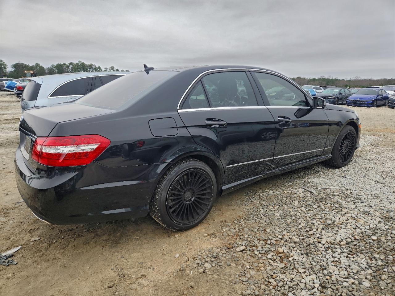 2010 MERCEDES-BENZ E 550 photo 3