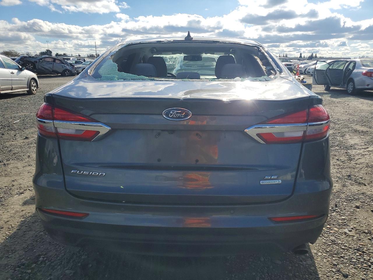 2019 FORD FUSION SE photo 6