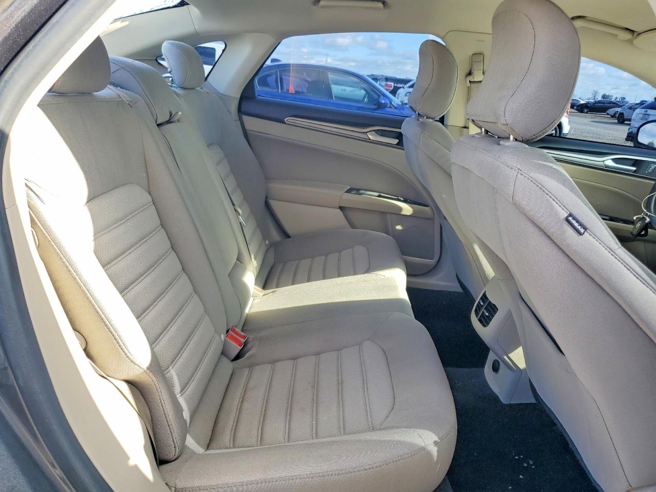 2019 FORD FUSION SE photo 10