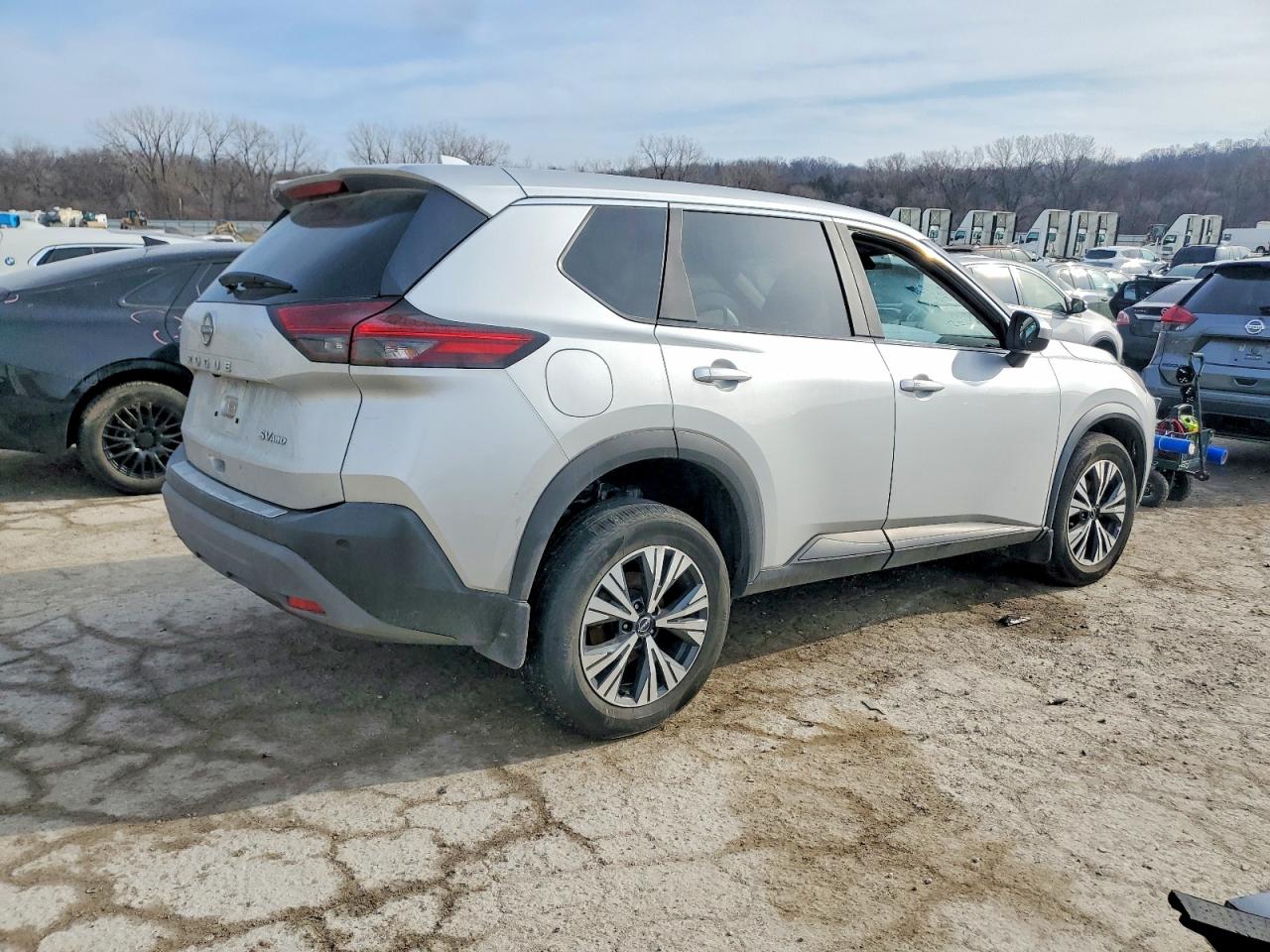 2023 NISSAN ROGUE SV photo 3