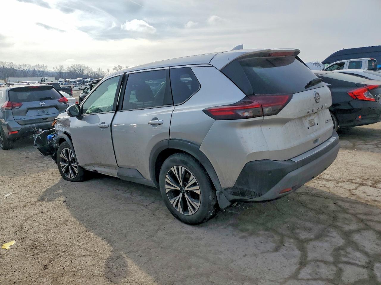 2023 NISSAN ROGUE SV photo 2