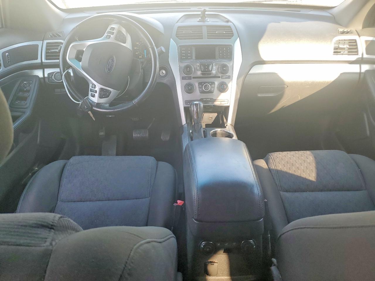 2013 FORD EXPLORER XLT photo 8