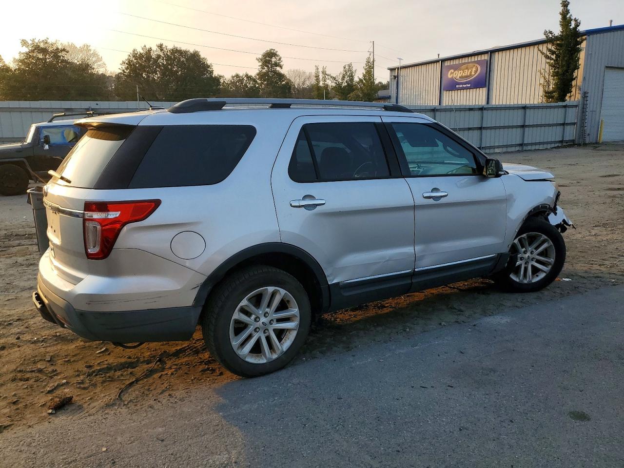 2013 FORD EXPLORER XLT photo 3