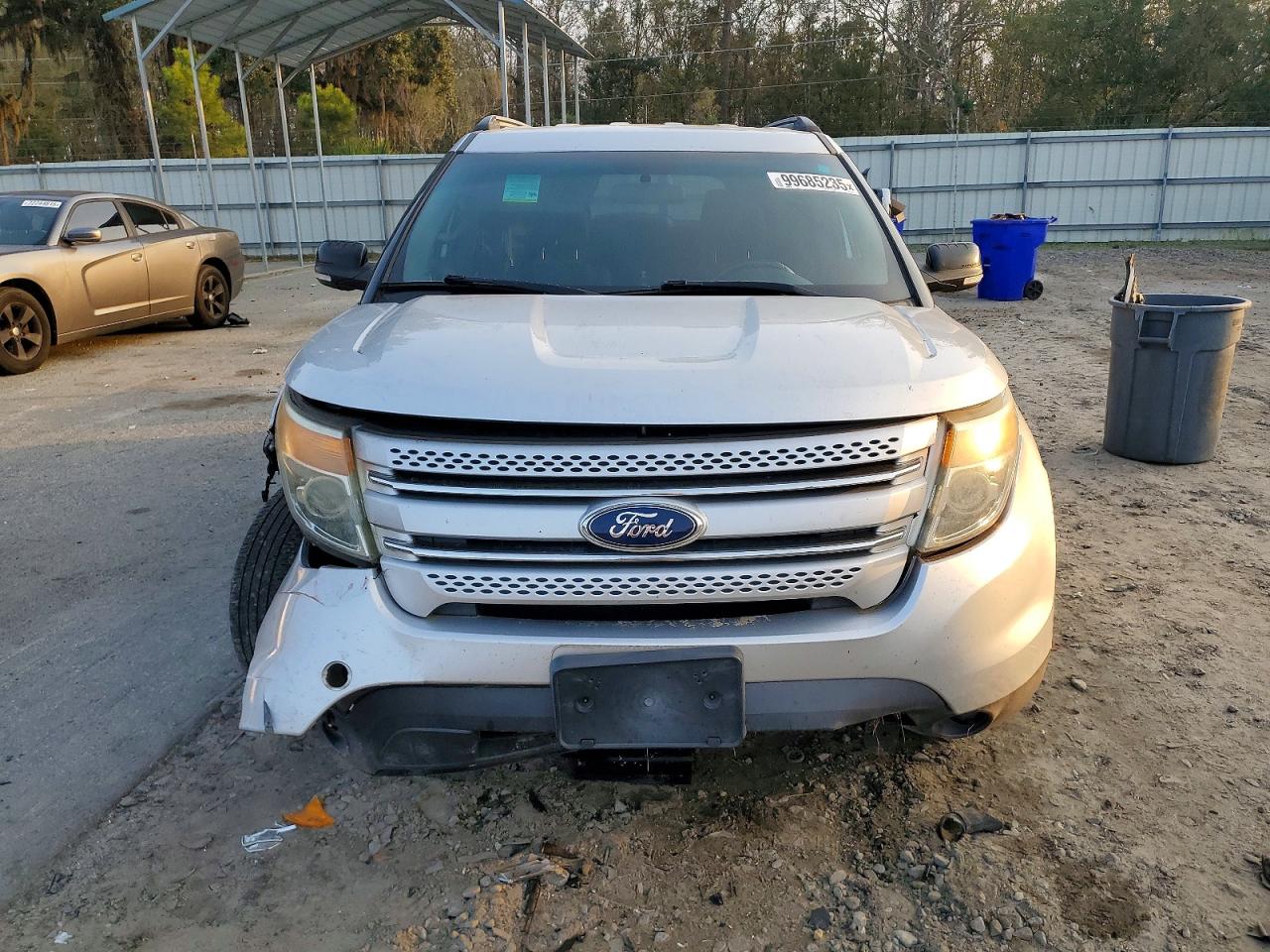 2013 FORD EXPLORER XLT photo 5