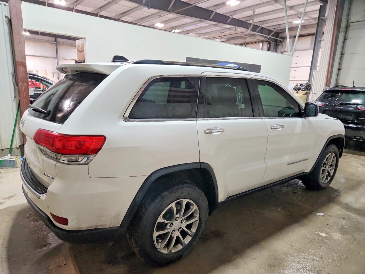 2014 JEEP GRAND CHEROKEE LIMITED photo 3