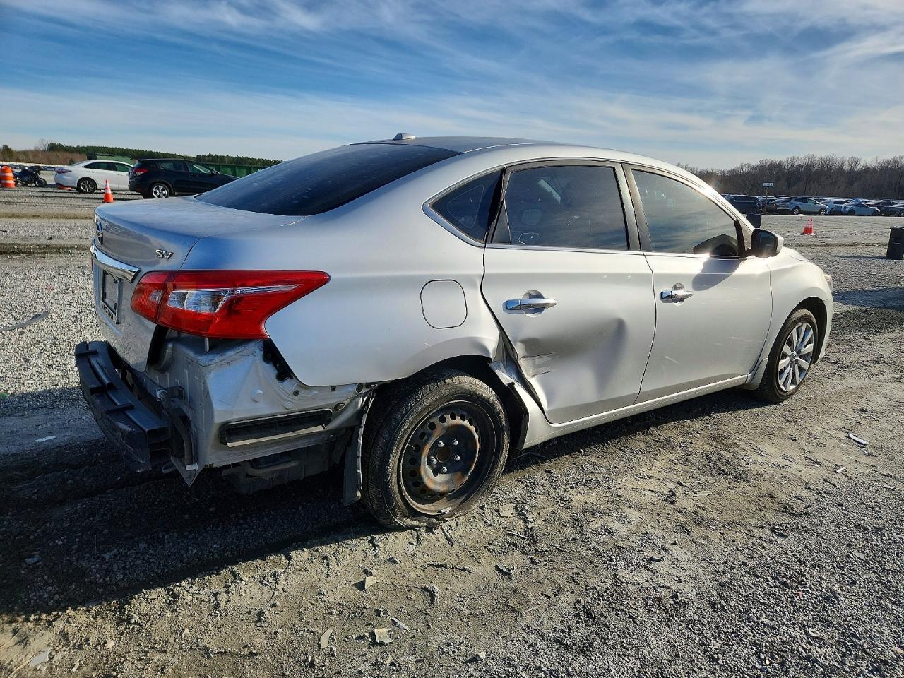 2017 NISSAN SENTRA S photo 3