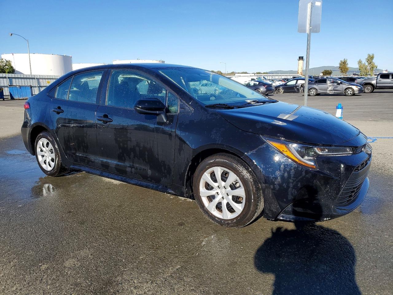 2023 TOYOTA COROLLA LE photo 4