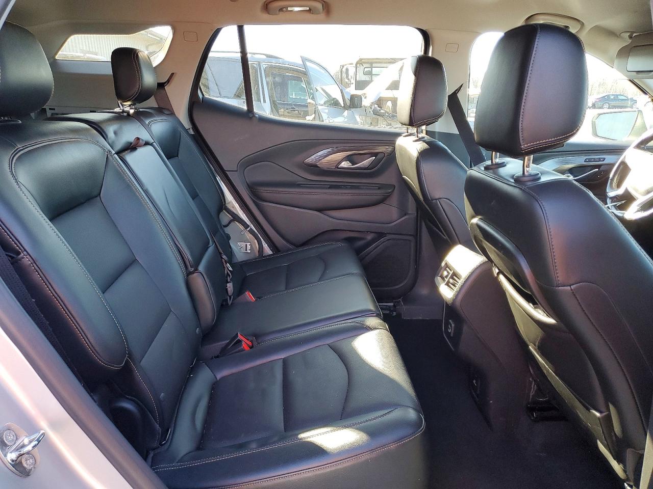 2019 GMC TERRAIN SLT photo 11