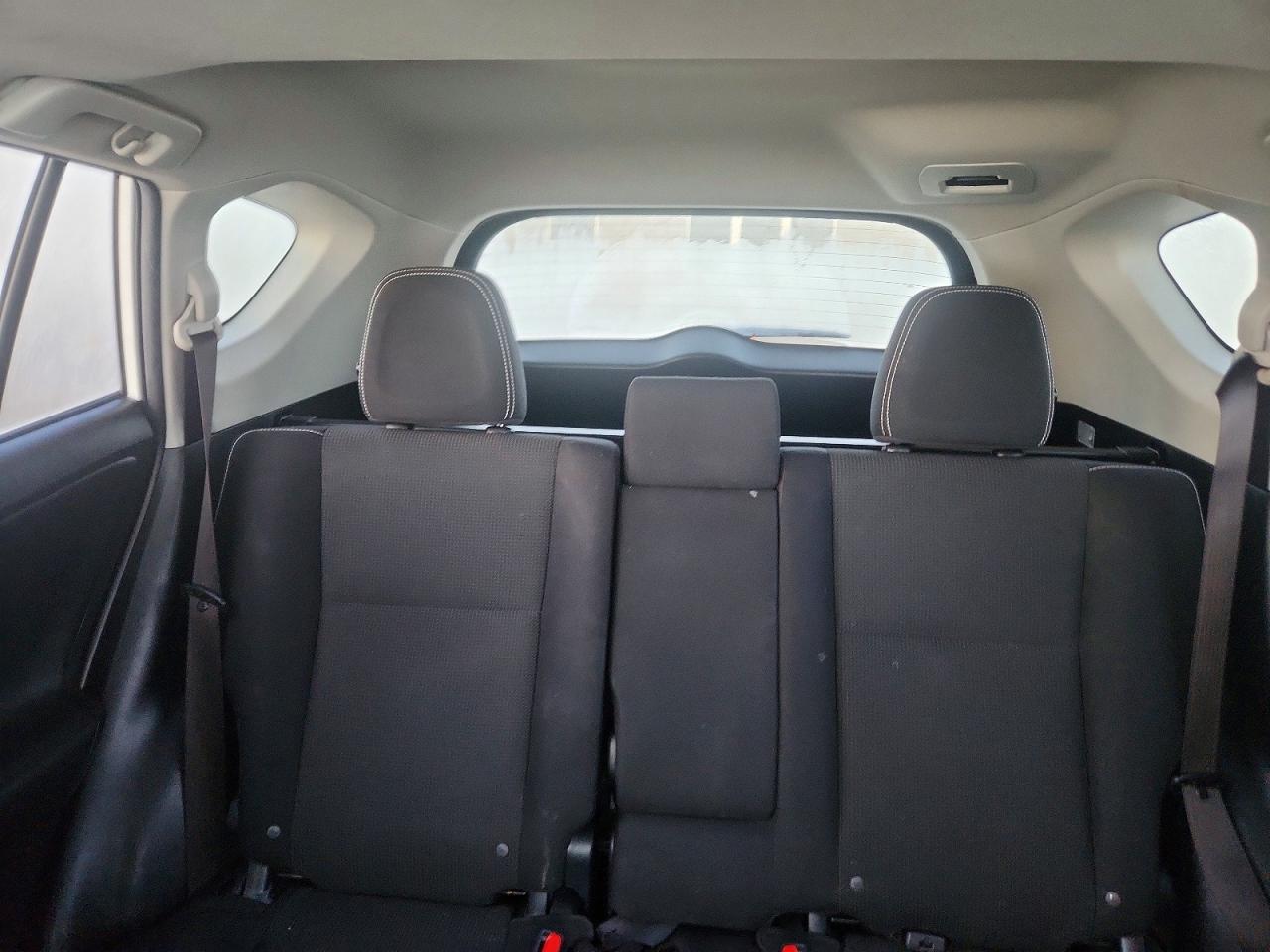 2017 TOYOTA RAV4 XLE photo 10