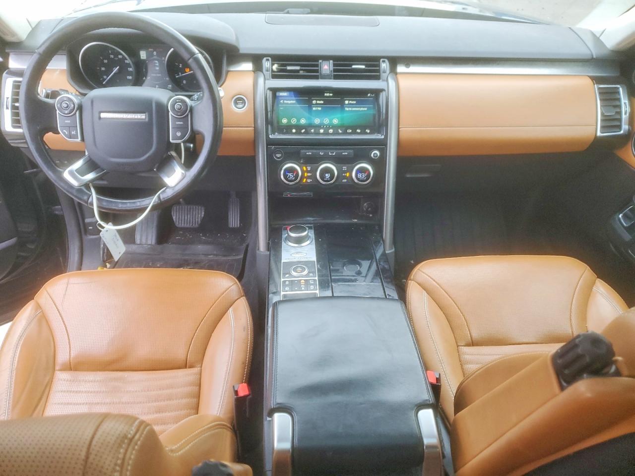 2017 LAND ROVER DISCOVERY FIRST EDITION photo 8