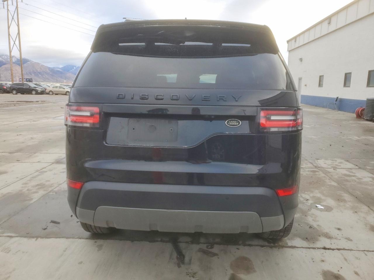 2017 LAND ROVER DISCOVERY FIRST EDITION photo 6