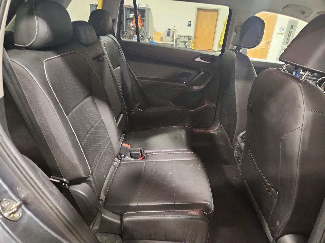 2021 VOLKSWAGEN TIGUAN SE photo 11