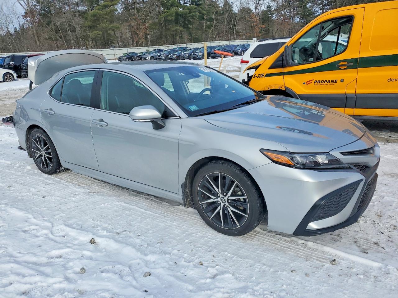 2022 TOYOTA CAMRY SE photo 4