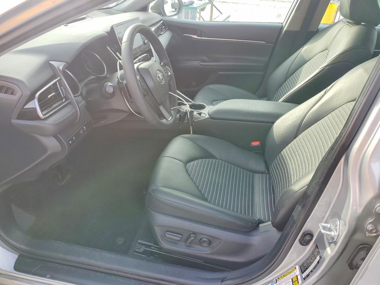2022 TOYOTA CAMRY SE photo 7