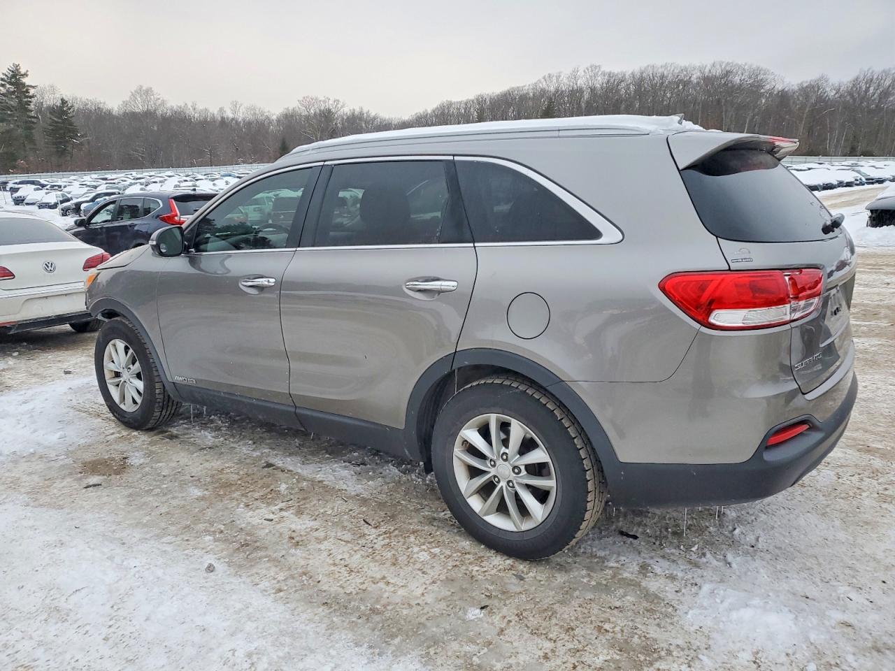 2016 KIA SORENTO LX photo 2