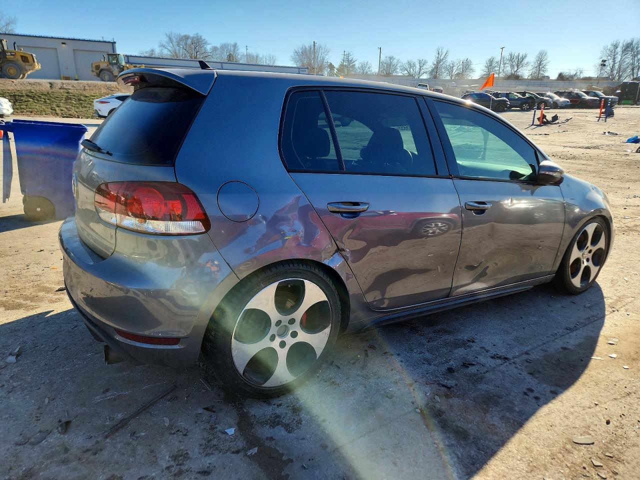 2012 VOLKSWAGEN GTI photo 3