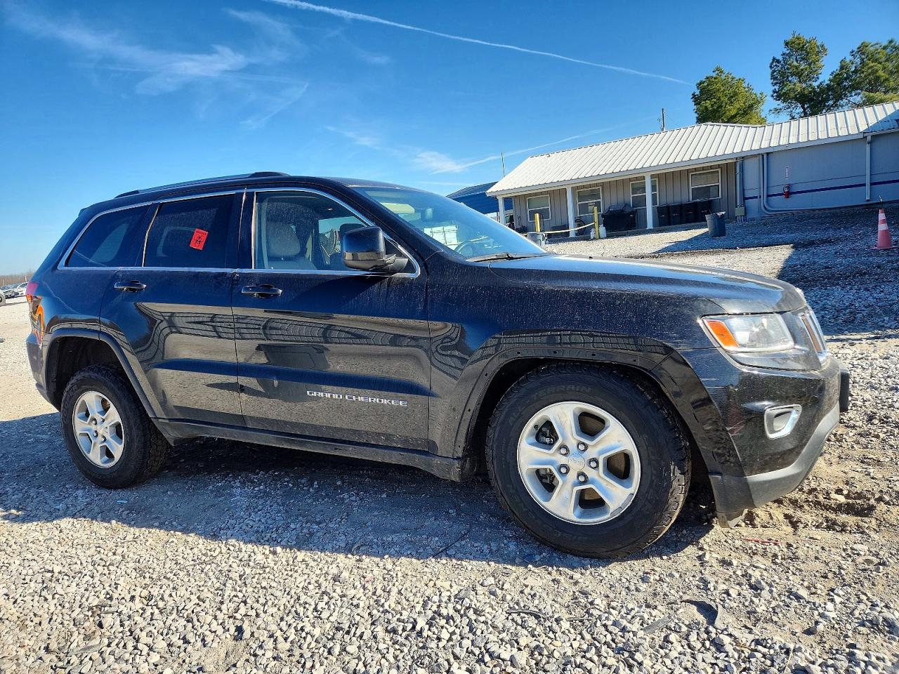 2014 JEEP GRAND CHEROKEE LAREDO photo 4