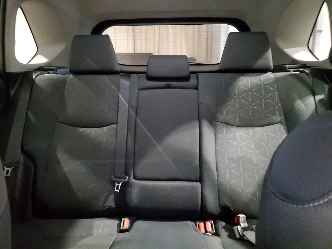 2024 TOYOTA RAV4 XLE photo 10