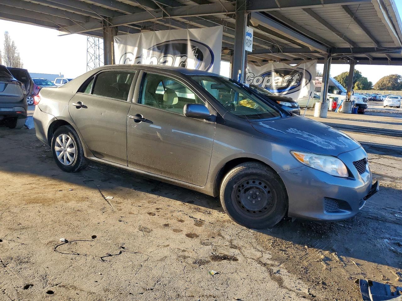 2010 TOYOTA COROLLA BASE photo 4