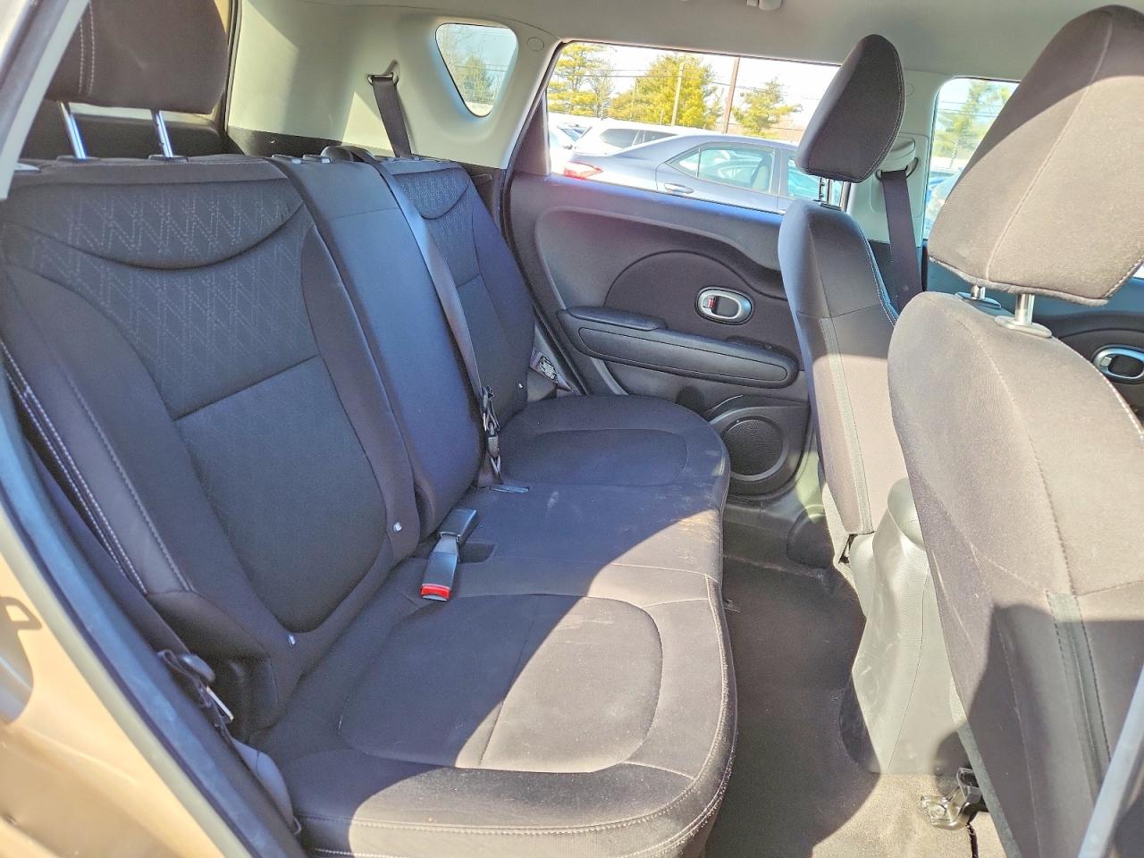 2016 KIA SOUL photo 10