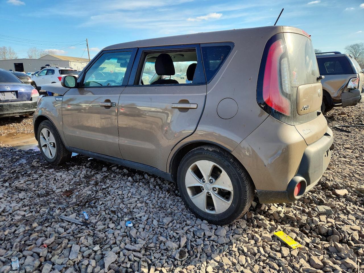 2016 KIA SOUL photo 2