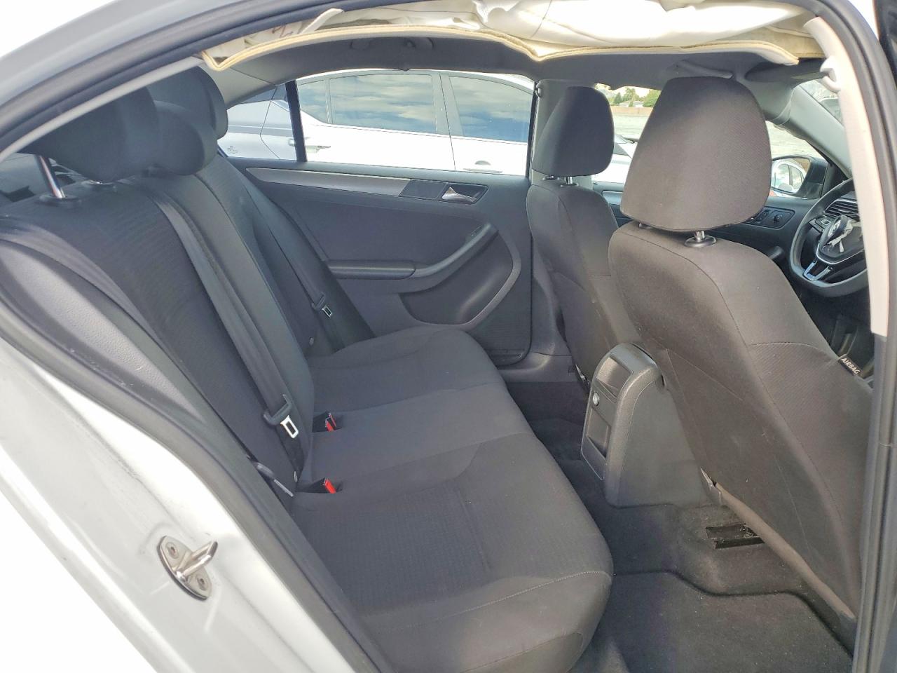2015 VOLKSWAGEN JETTA TDI photo 10