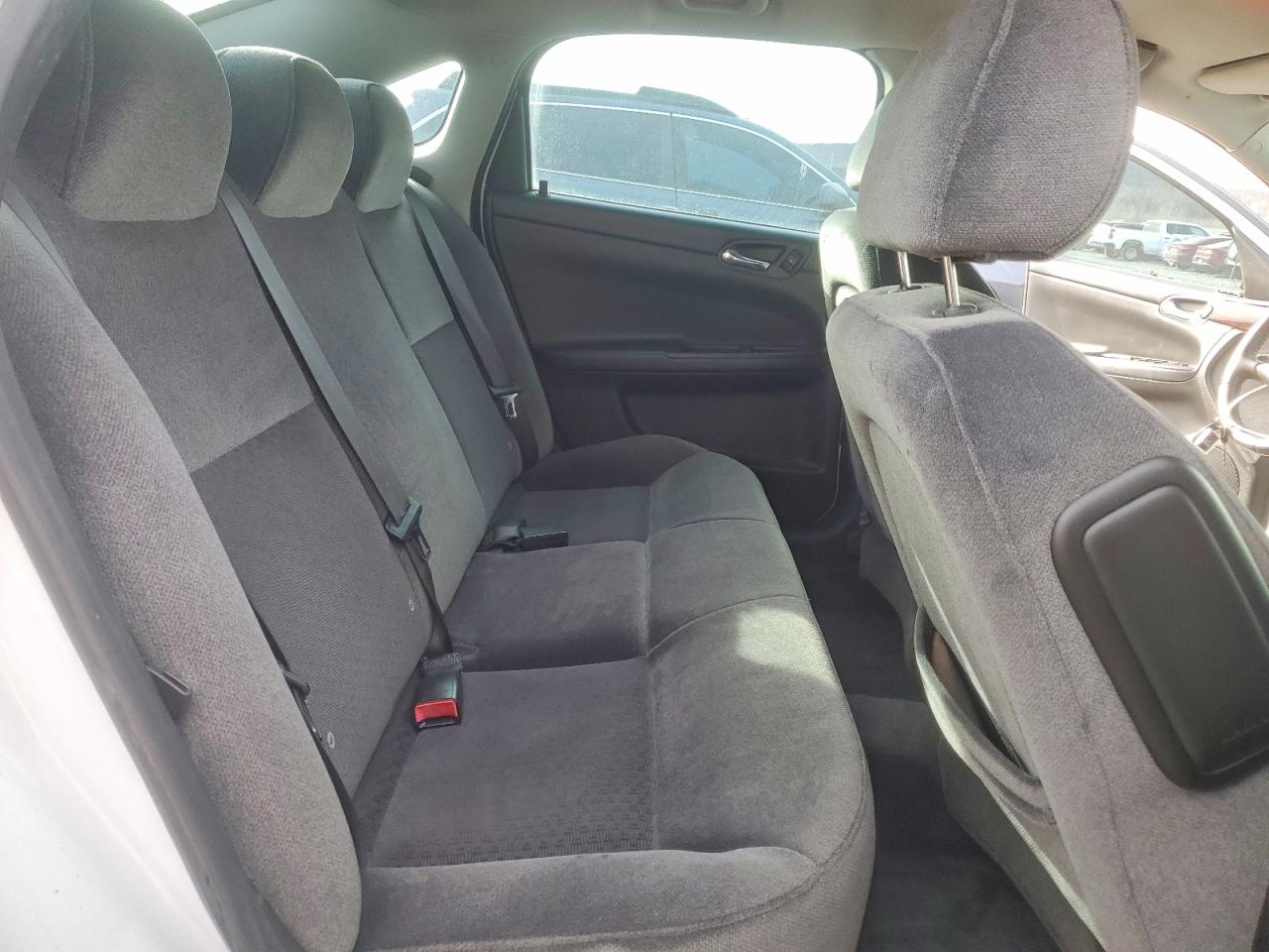 2010 CHEVROLET IMPALA LT photo 10