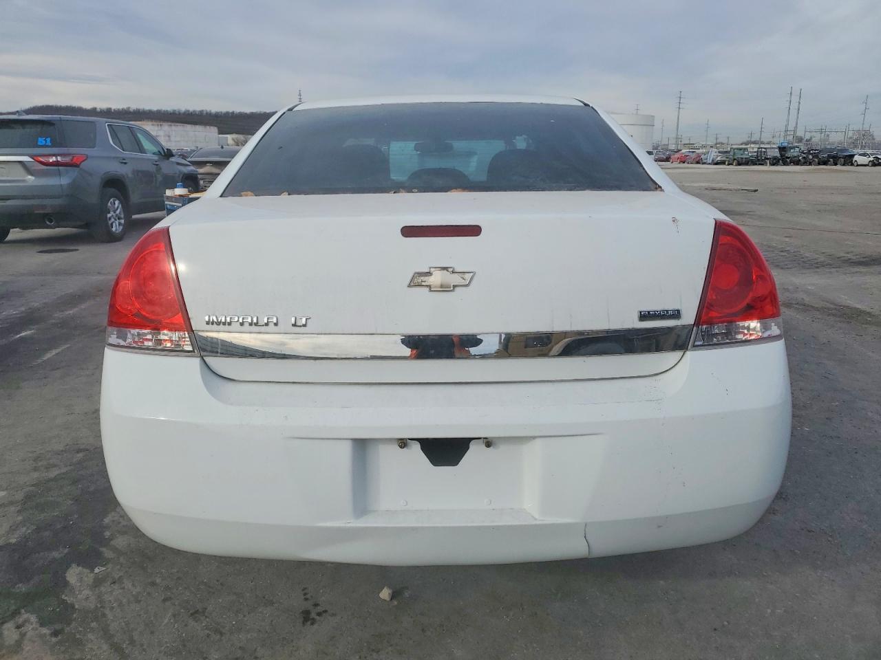 2010 CHEVROLET IMPALA LT photo 6