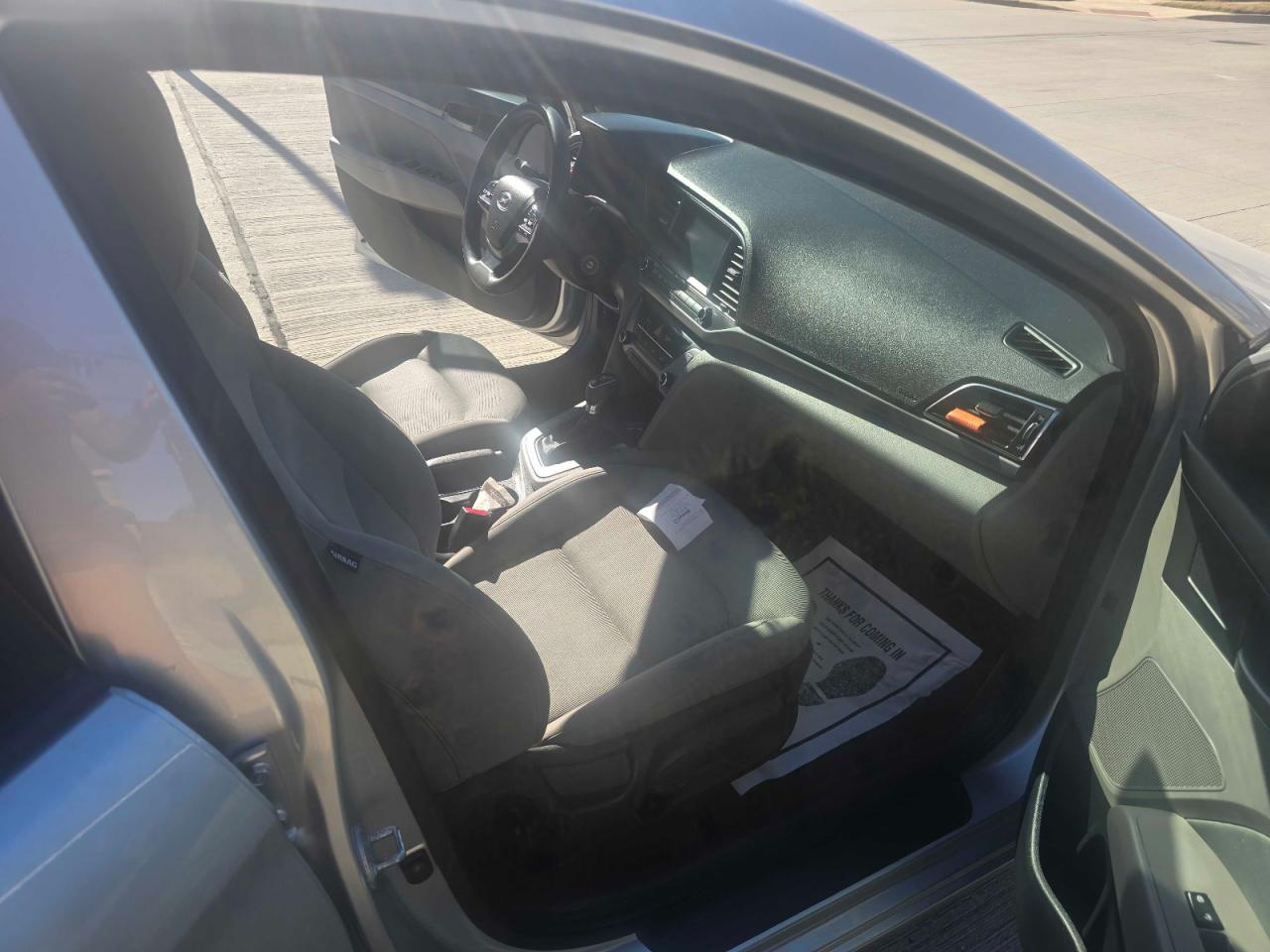 2018 HYUNDAI ELANTRA SEL photo 5