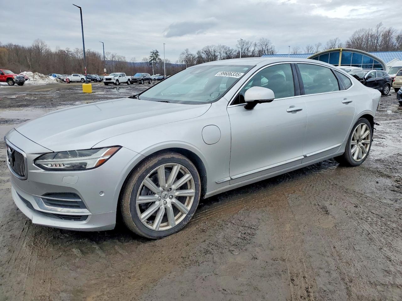 2018 VOLVO S90