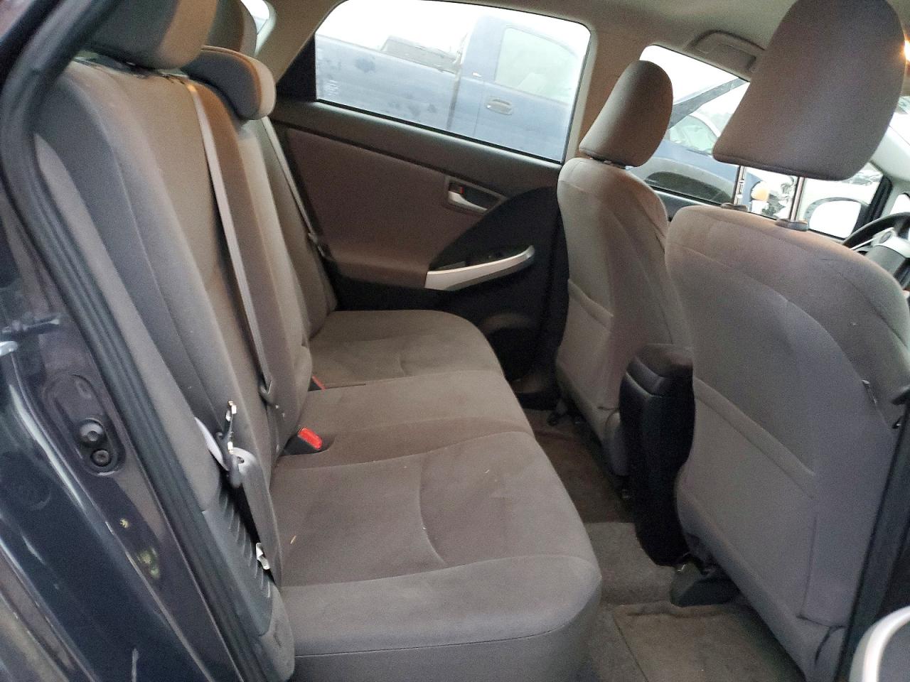 2013 TOYOTA PRIUS photo 19