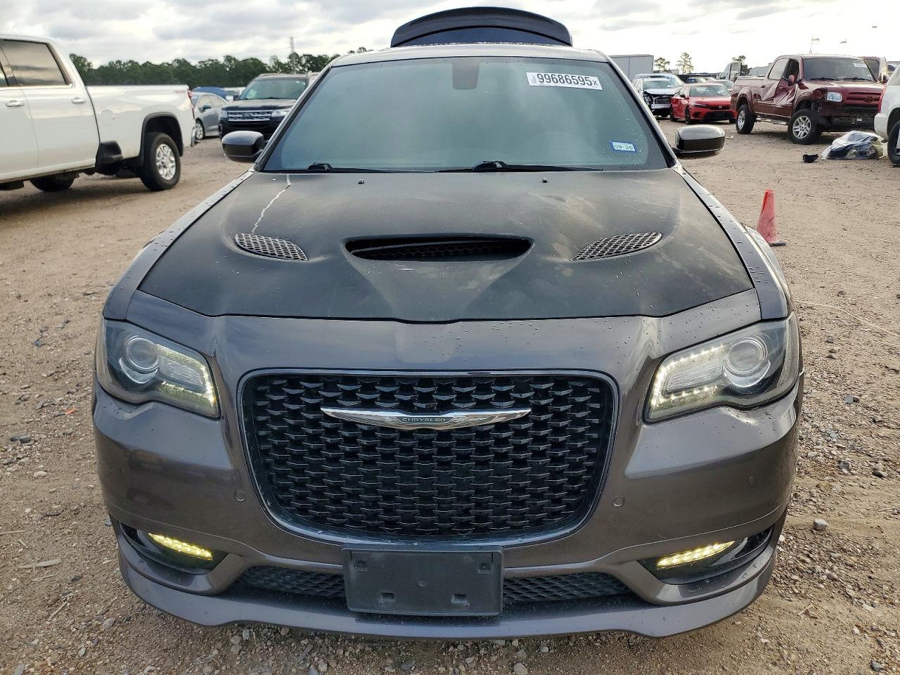 2019 CHRYSLER 300 S photo 5