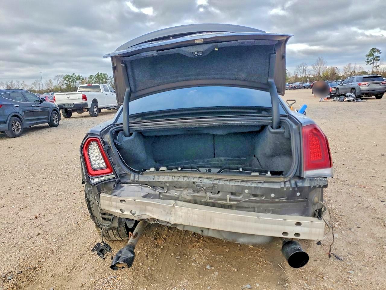 2019 CHRYSLER 300 S photo 6