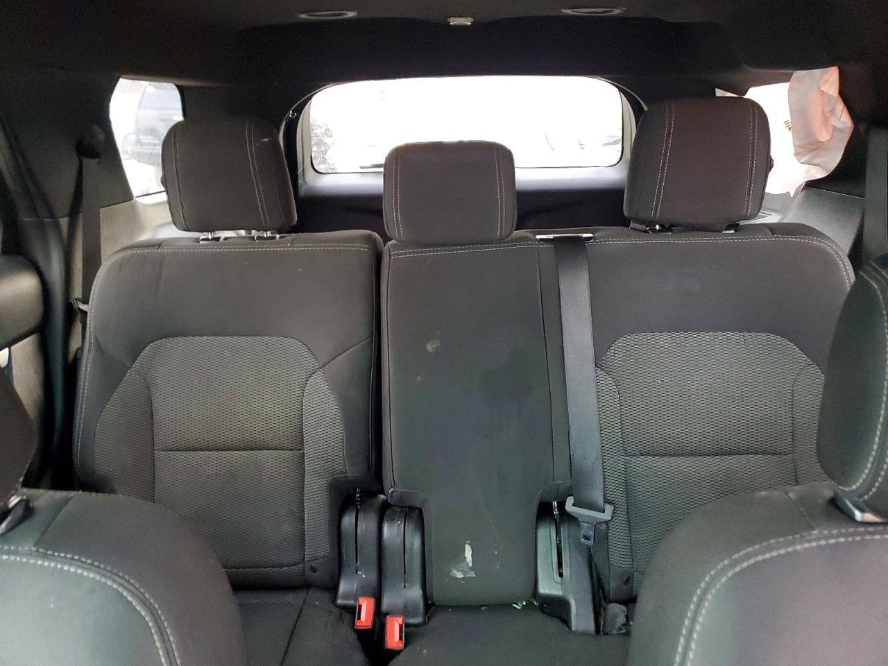 2017 FORD EXPLORER XLT photo 10