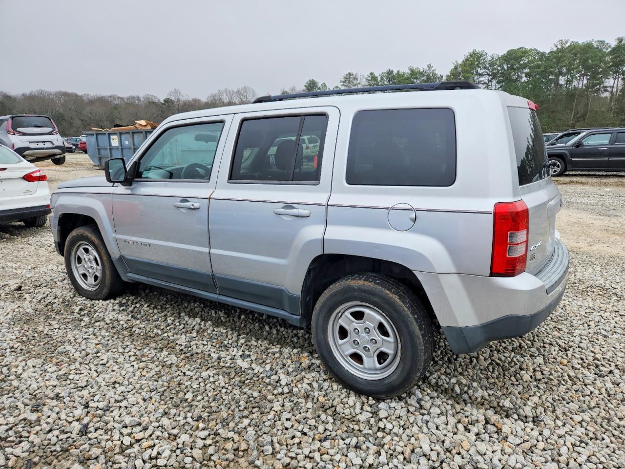 2012 JEEP PATRIOT SPORT photo 2