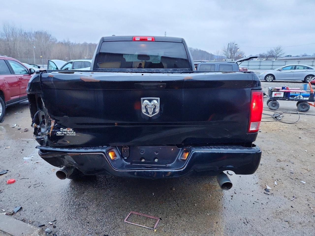2013 RAM 1500 ST photo 6
