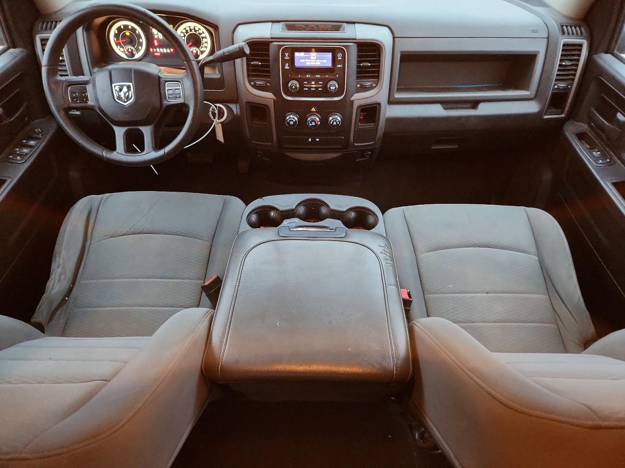 2013 RAM 1500 ST photo 8