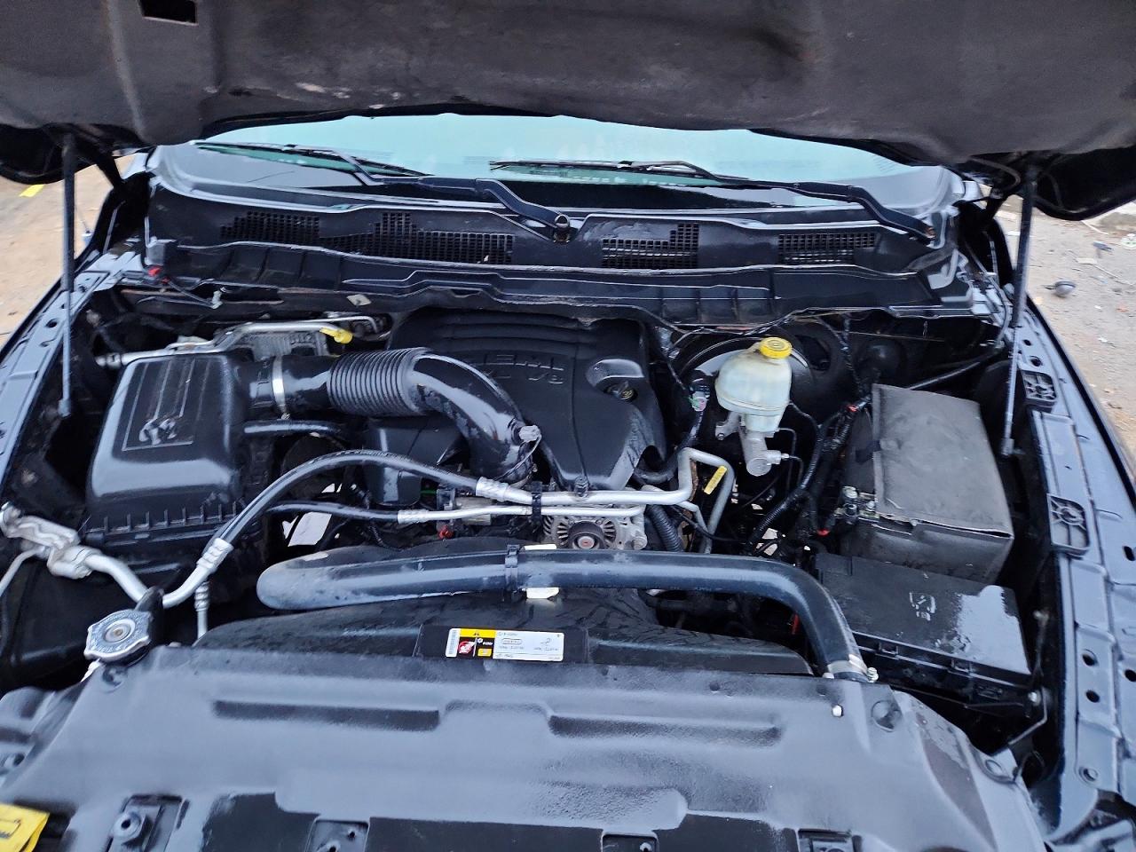 2013 RAM 1500 ST photo 11