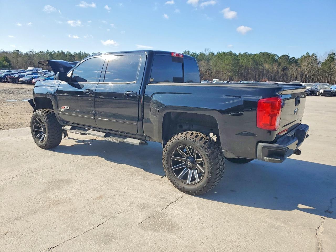 2018 CHEVROLET SILVERADO K1500 LTZ photo 2