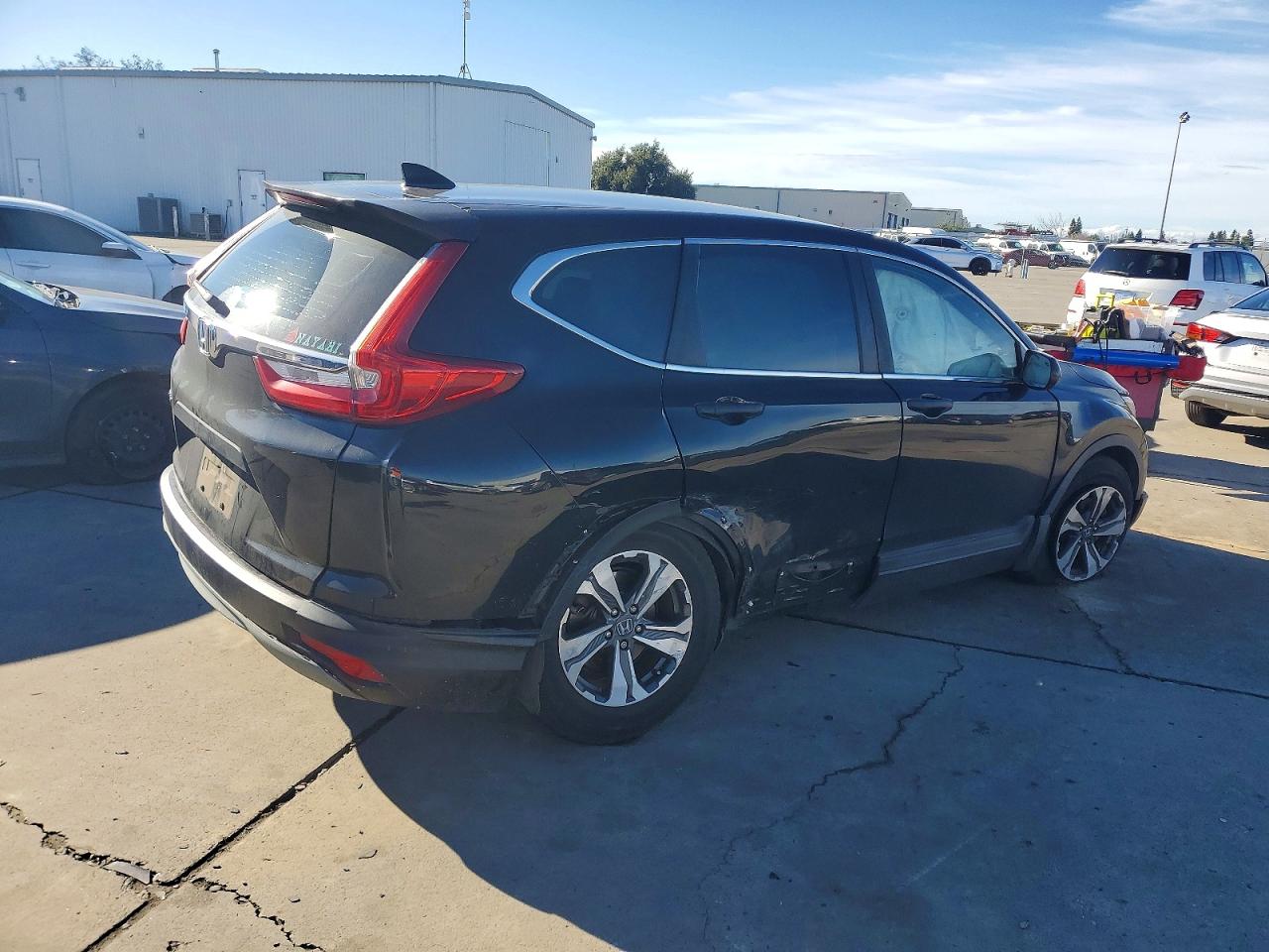 2018 HONDA CR-V LX photo 3