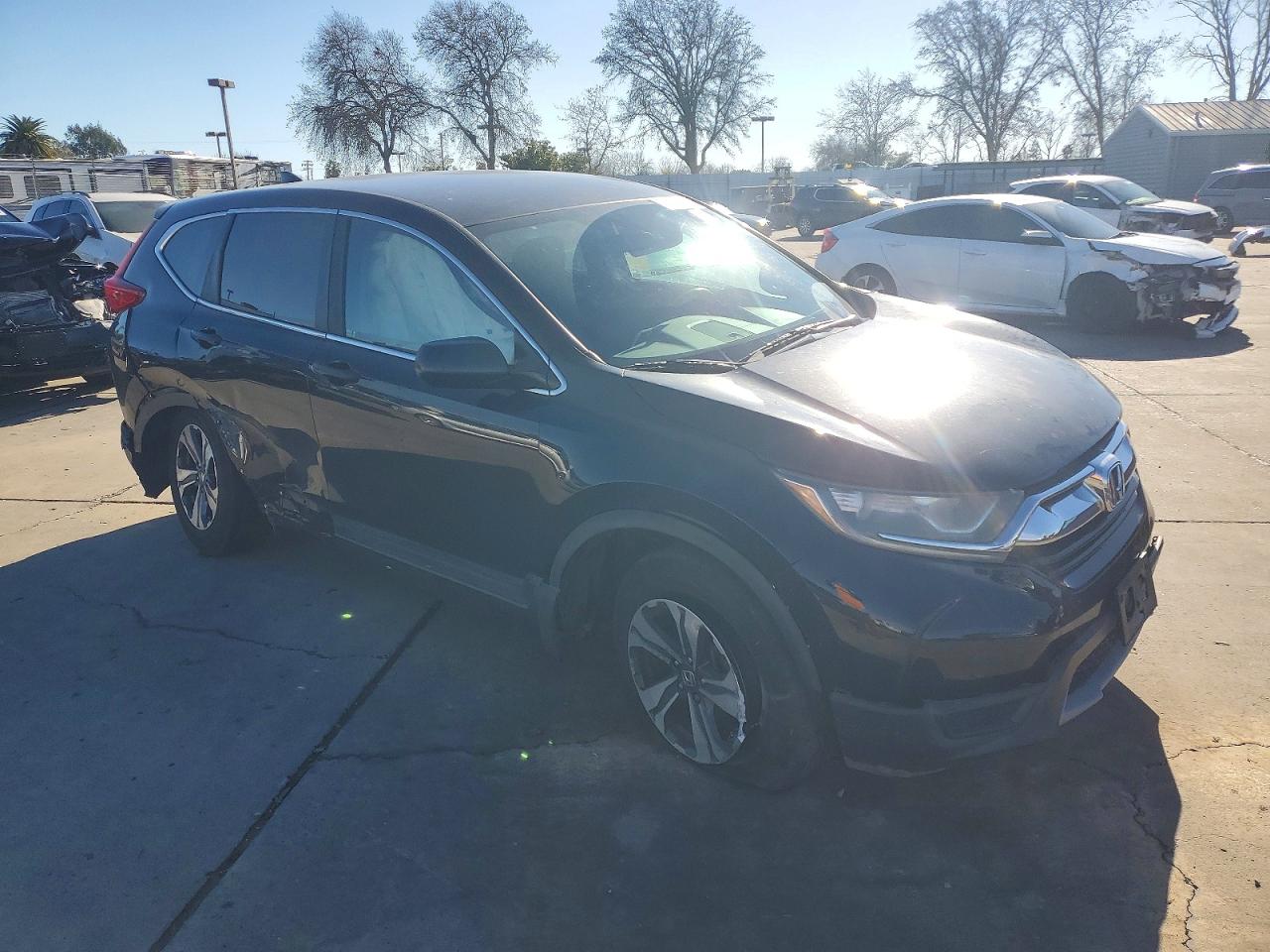 2018 HONDA CR-V LX photo 4