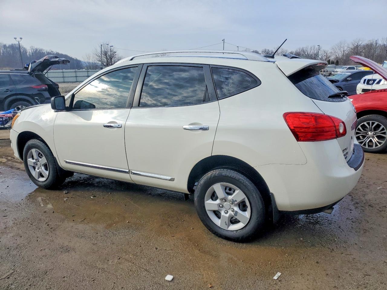 2015 NISSAN ROGUE SELECT S photo 2