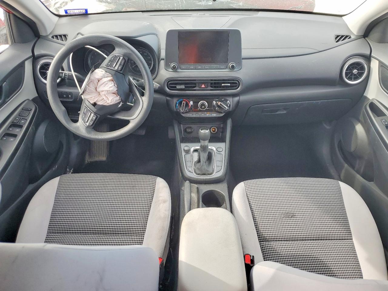 2022 HYUNDAI KONA SEL photo 8